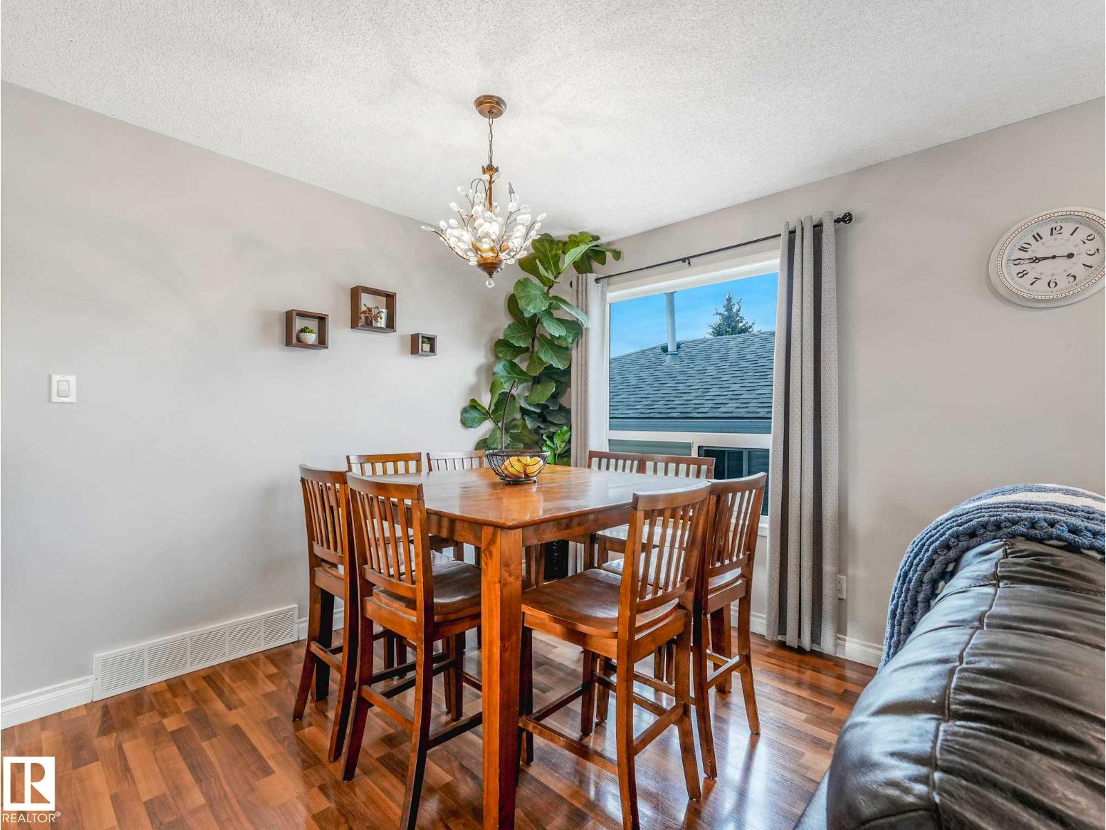 317 KLINE CR NW