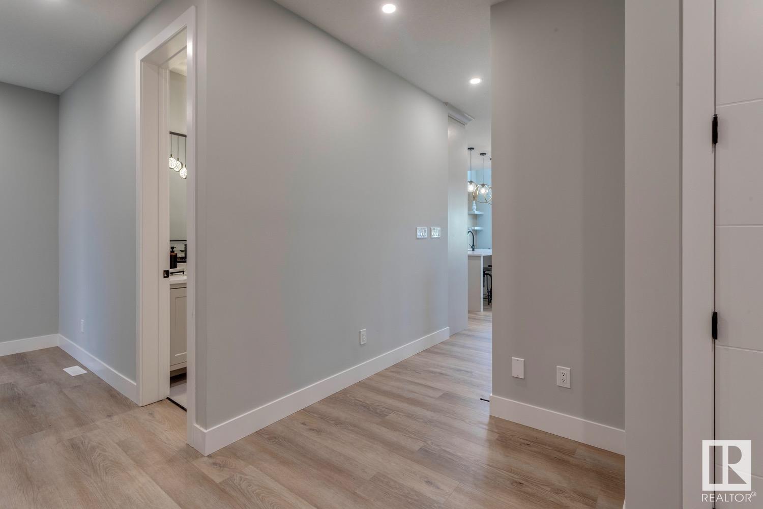 3612 Triomphe BV
