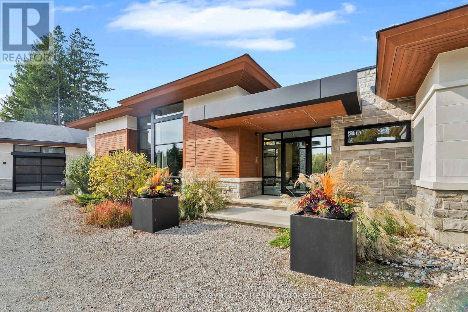 164 HUME ROAD