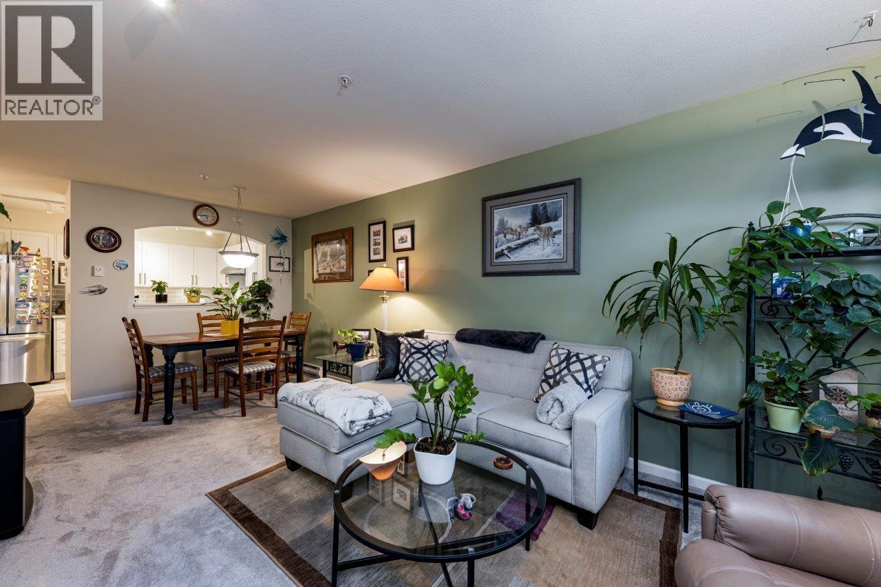 79 6588 SOUTHOAKS CRESCENT