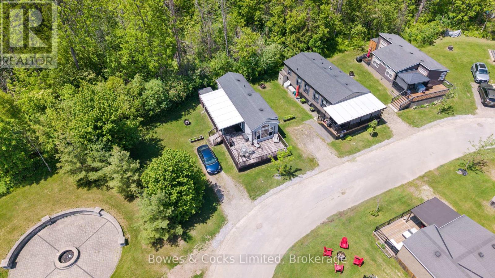 14 LAWSON CRES. - 1235 VILLIERS LINE