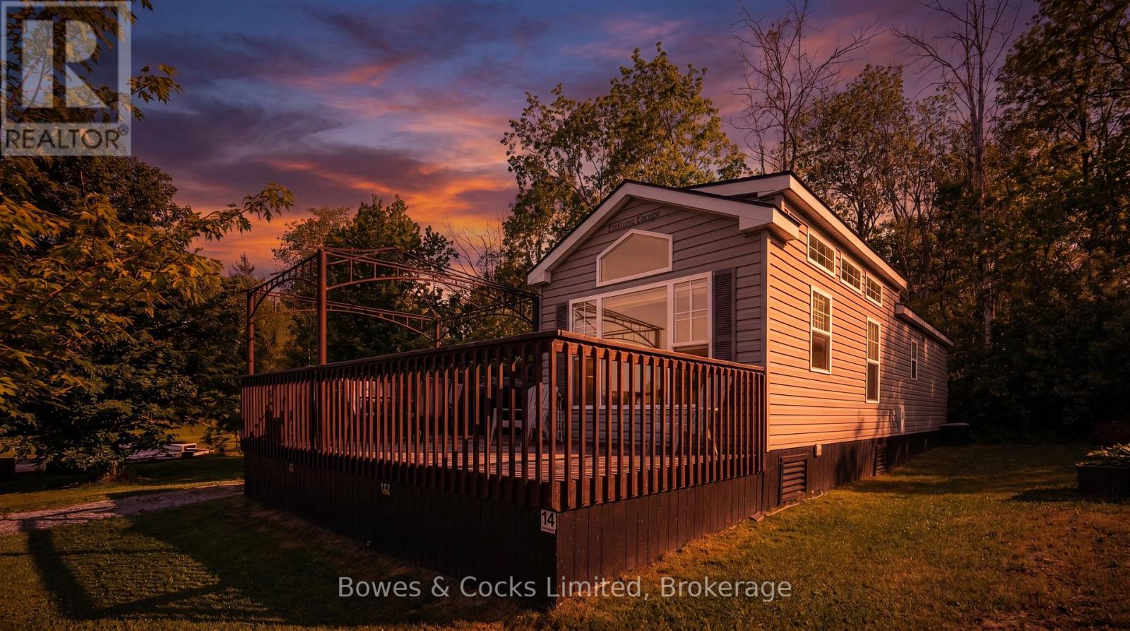 14 LAWSON CRES. - 1235 VILLIERS LINE