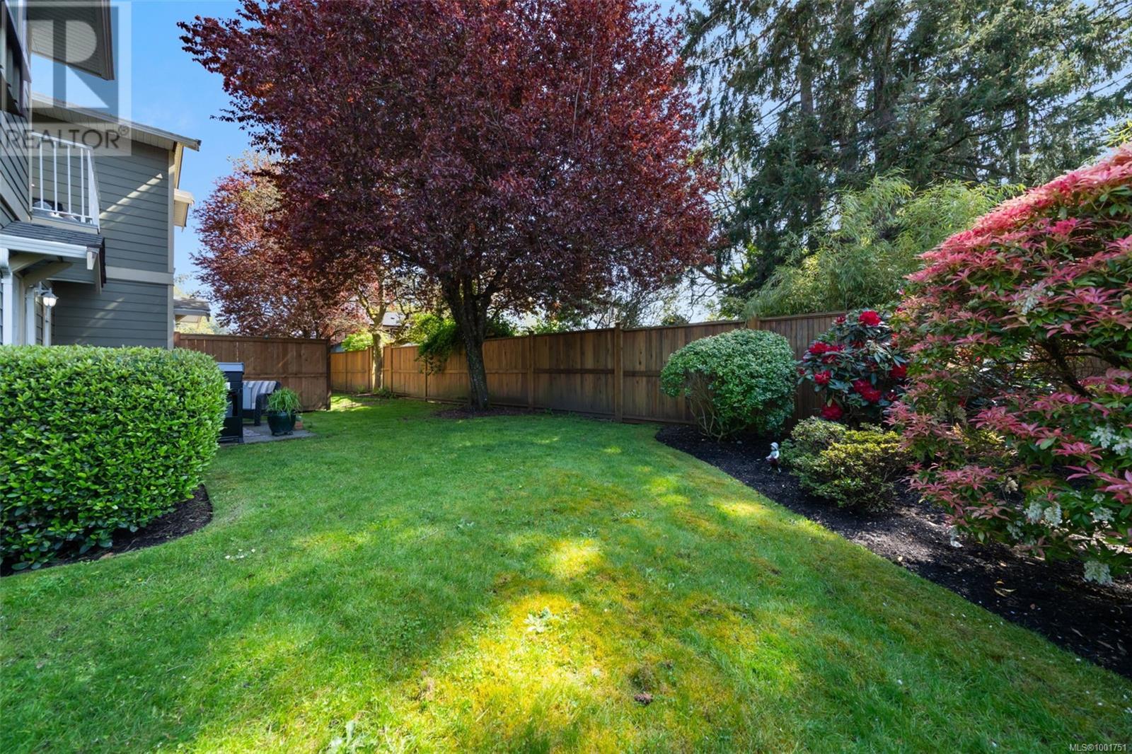 141 951 Goldstream Ave