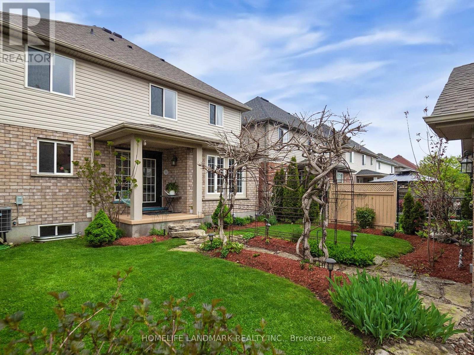 79 CLAIRFIELDS DRIVE E