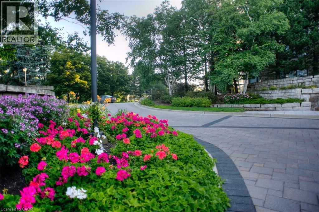 6 WILLOW Street Unit# 2206