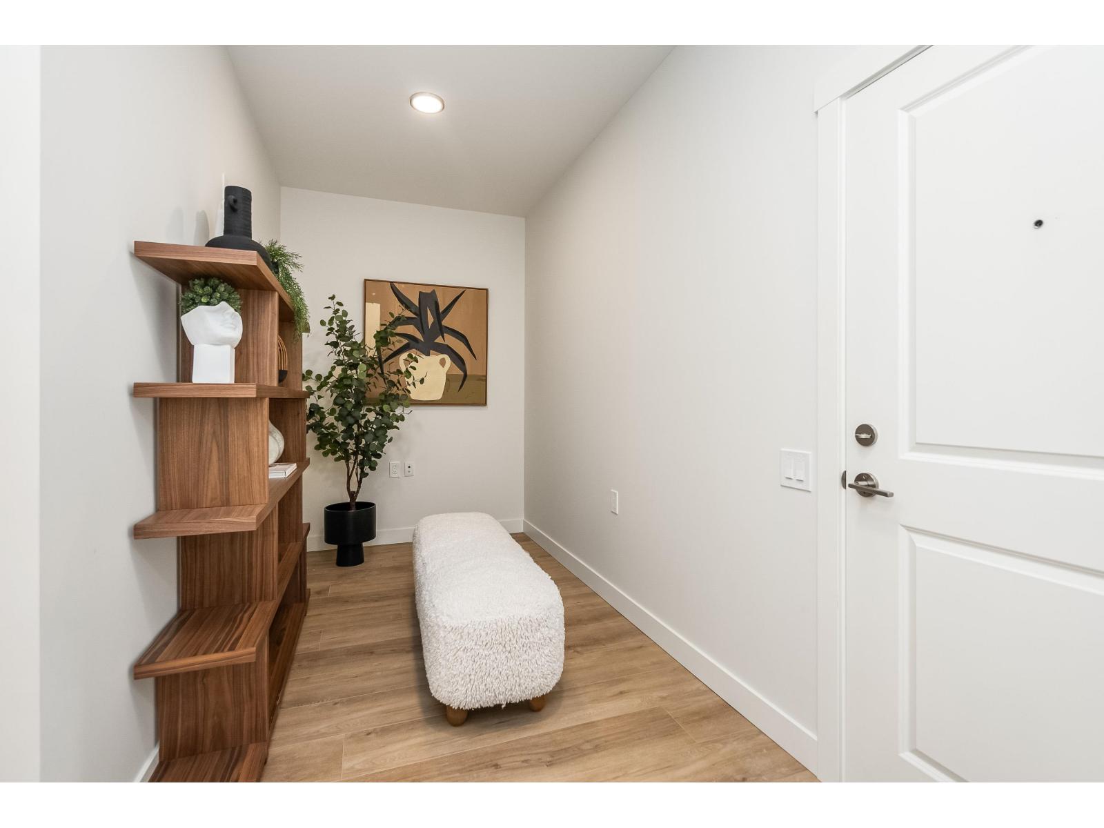103 8497 YOUNG ROAD|Chilliwack Proper South