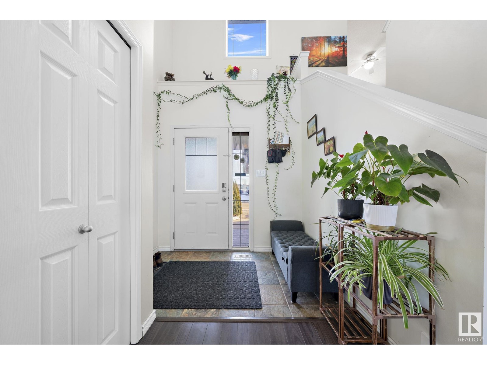 3204 29 AV NW