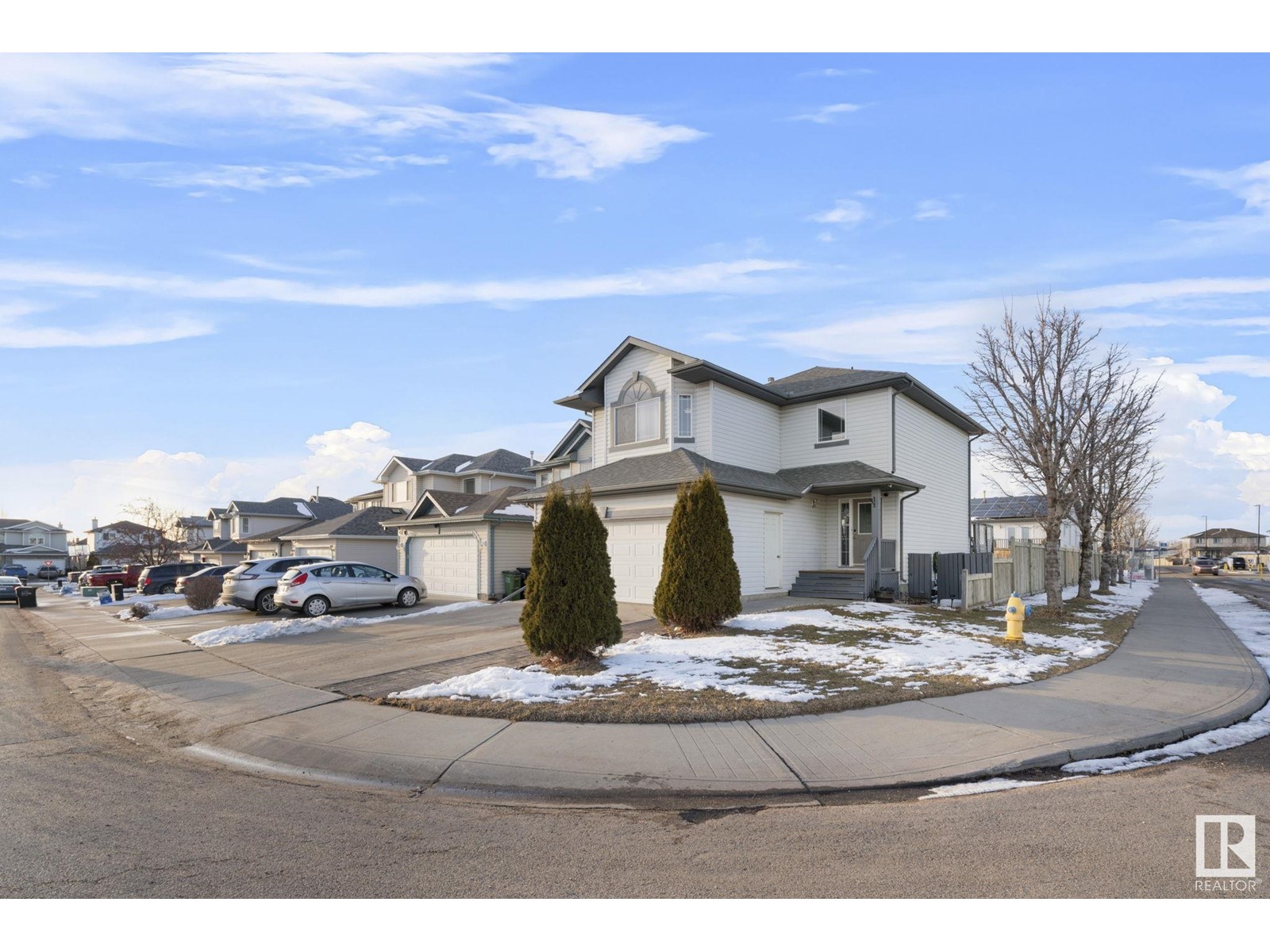 3204 29 AV NW