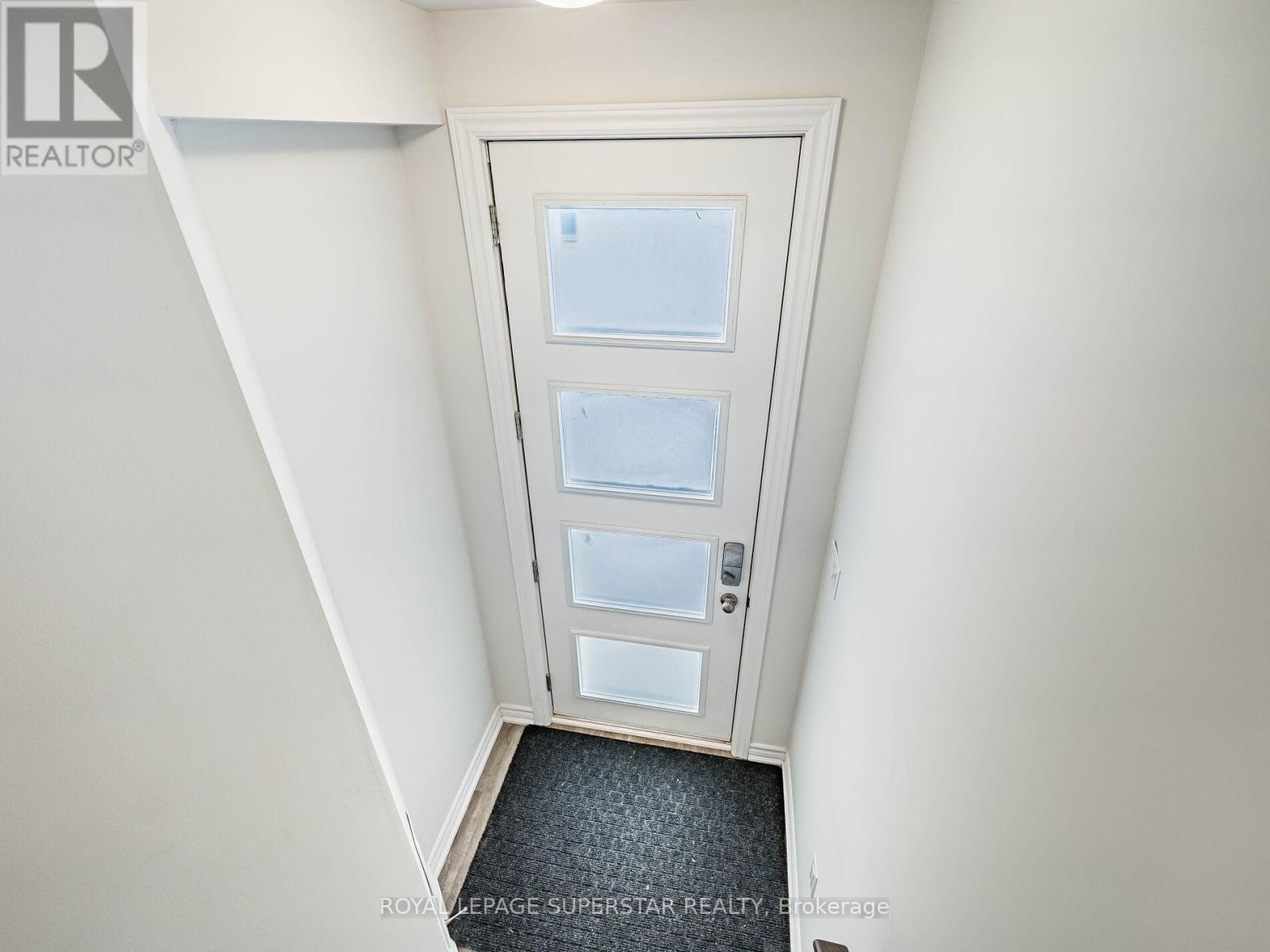 20 - 314 EQUESTRIAN WAY E