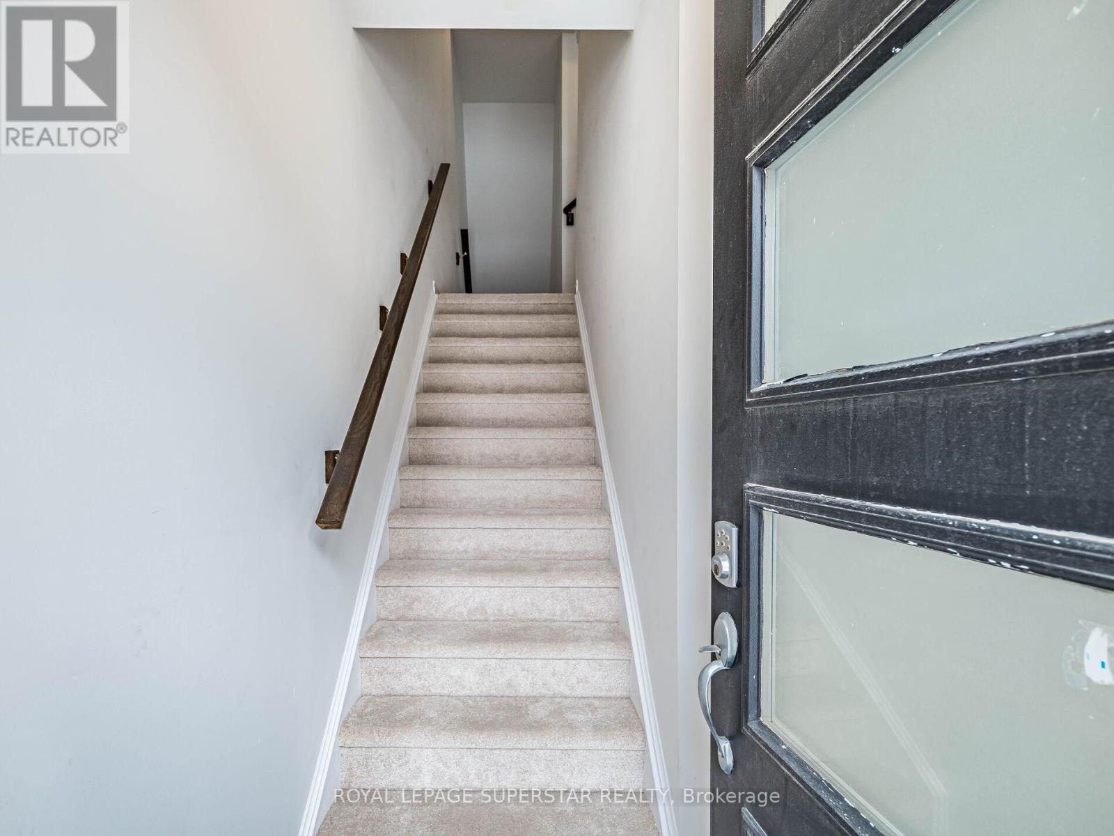 20 - 314 EQUESTRIAN WAY E