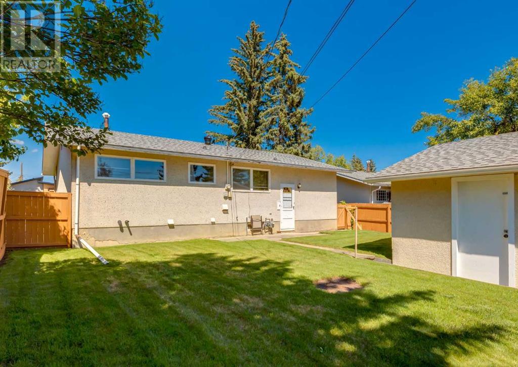 5615 Lodge Crescent SW