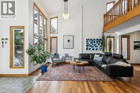 715 Coach Bluff Crescent SW Calgary AB T3H1A9