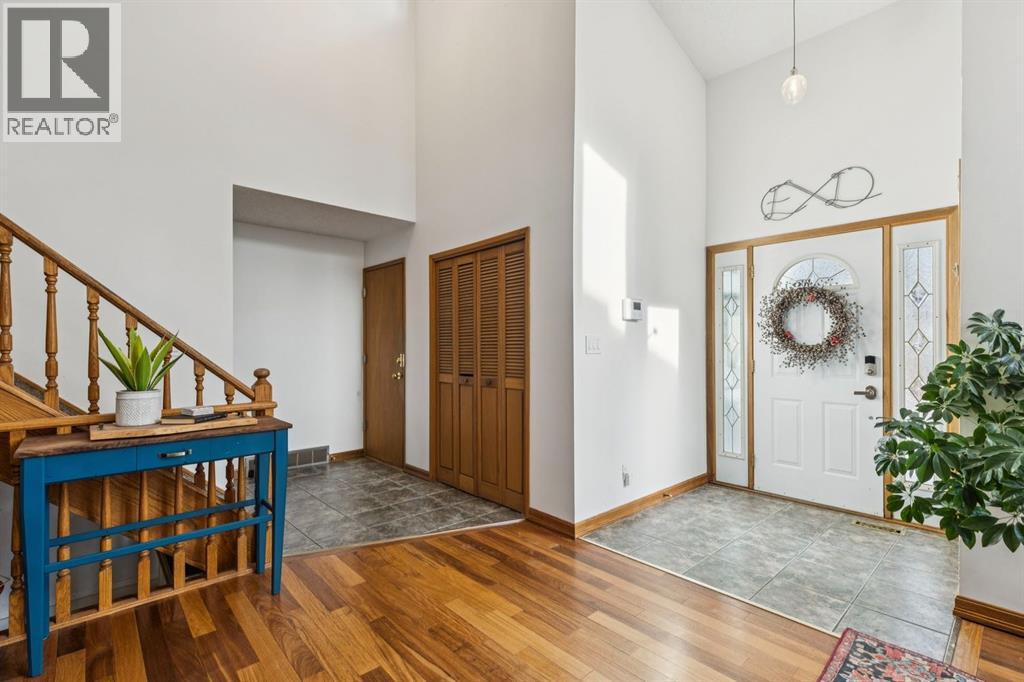 715 Coach Bluff Crescent SW