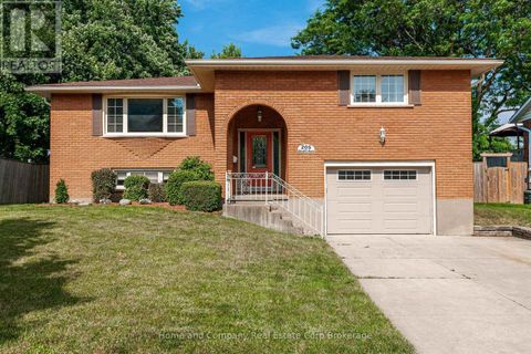 205 GRAFF AVENUE Stratford ON N5A5L8