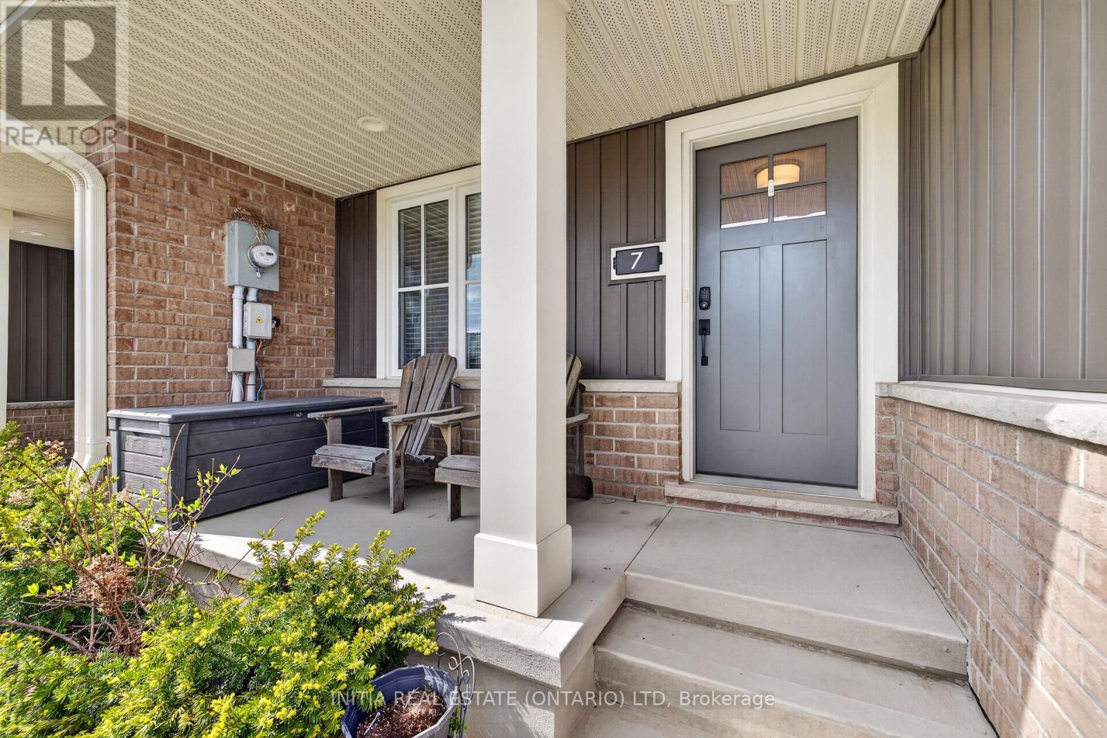 7 CORTLAND TERRACE