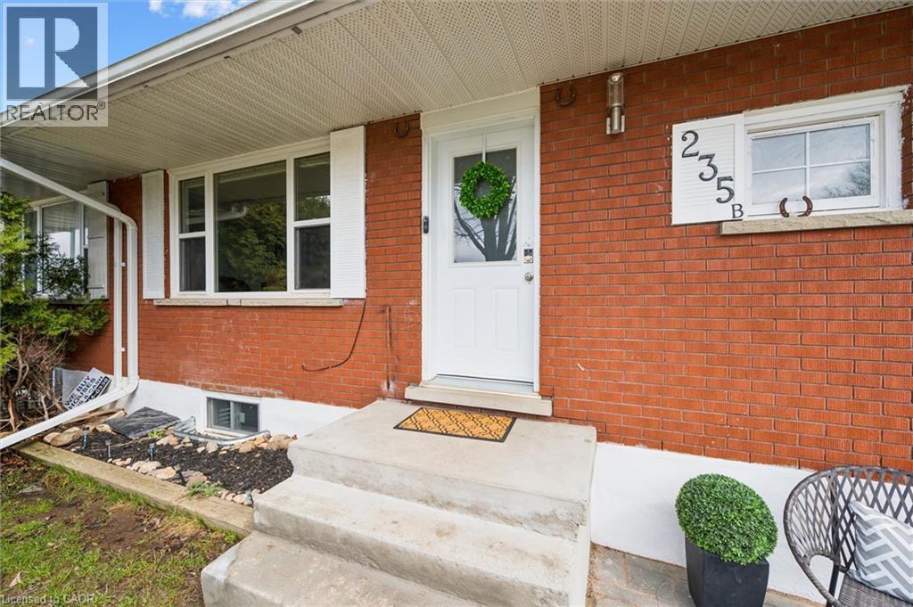 235 CEDARBRAE Avenue Unit# B