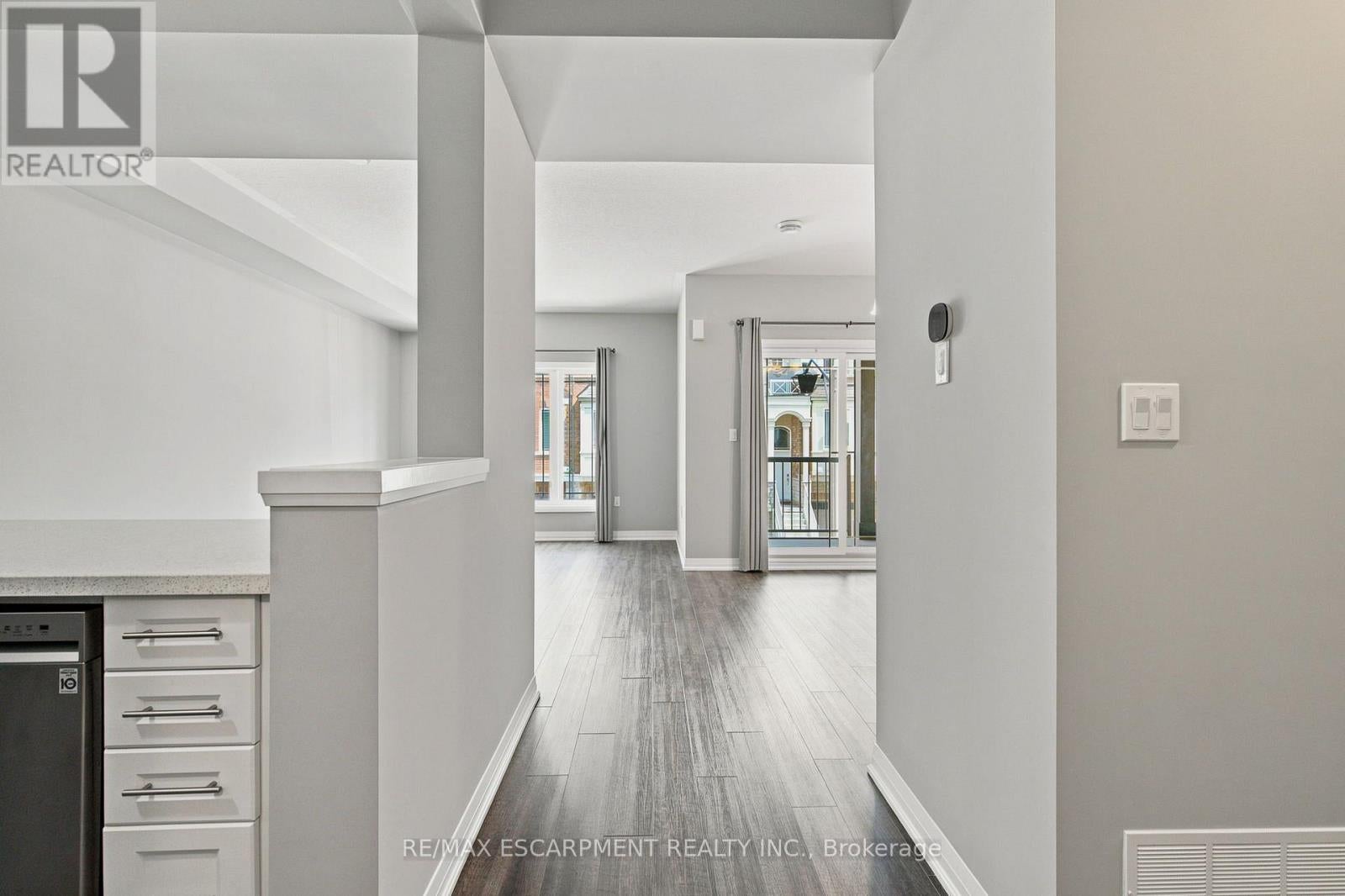 13 AQUA LANE