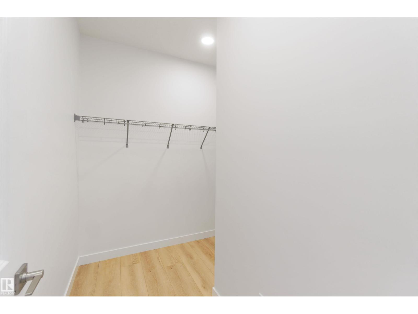 8531 181 AV NW