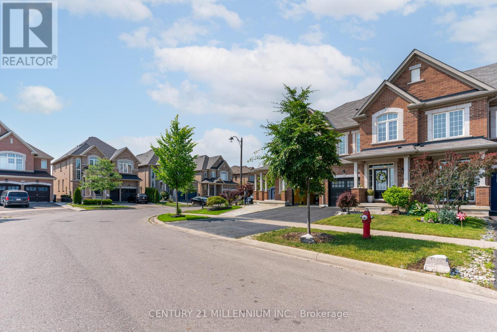 77 RELTON CIRCLE