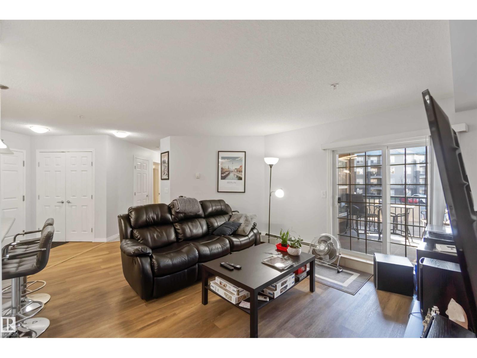 #203 636 MCALLISTER LO SW