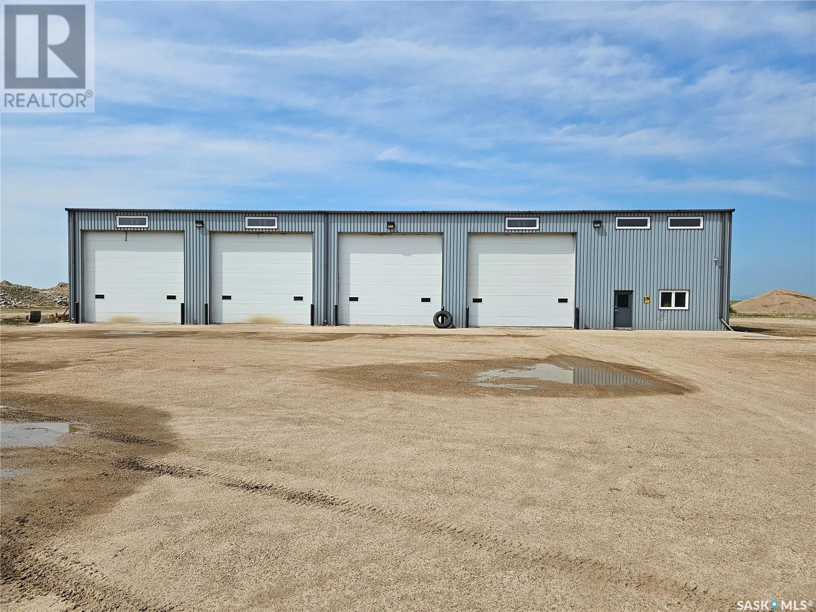 Carlyle Contracting Buildings & Land