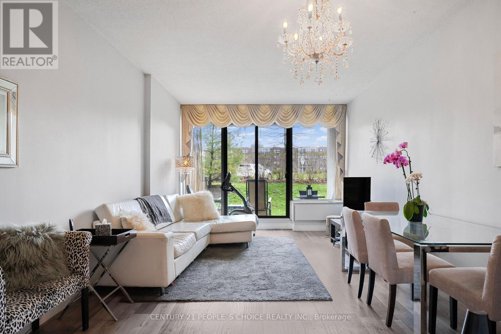 105 - 20 FASHION ROSEWAY