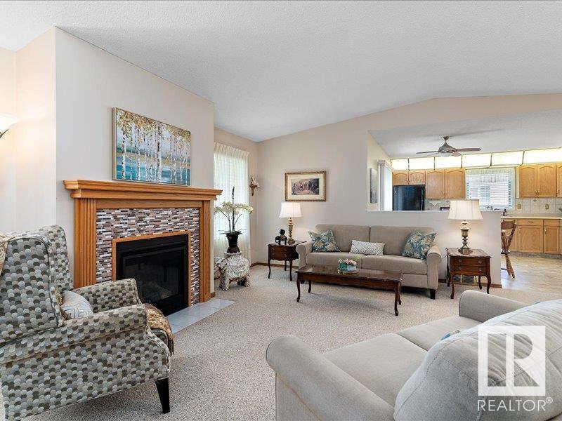 #33 10 GRANGE DR