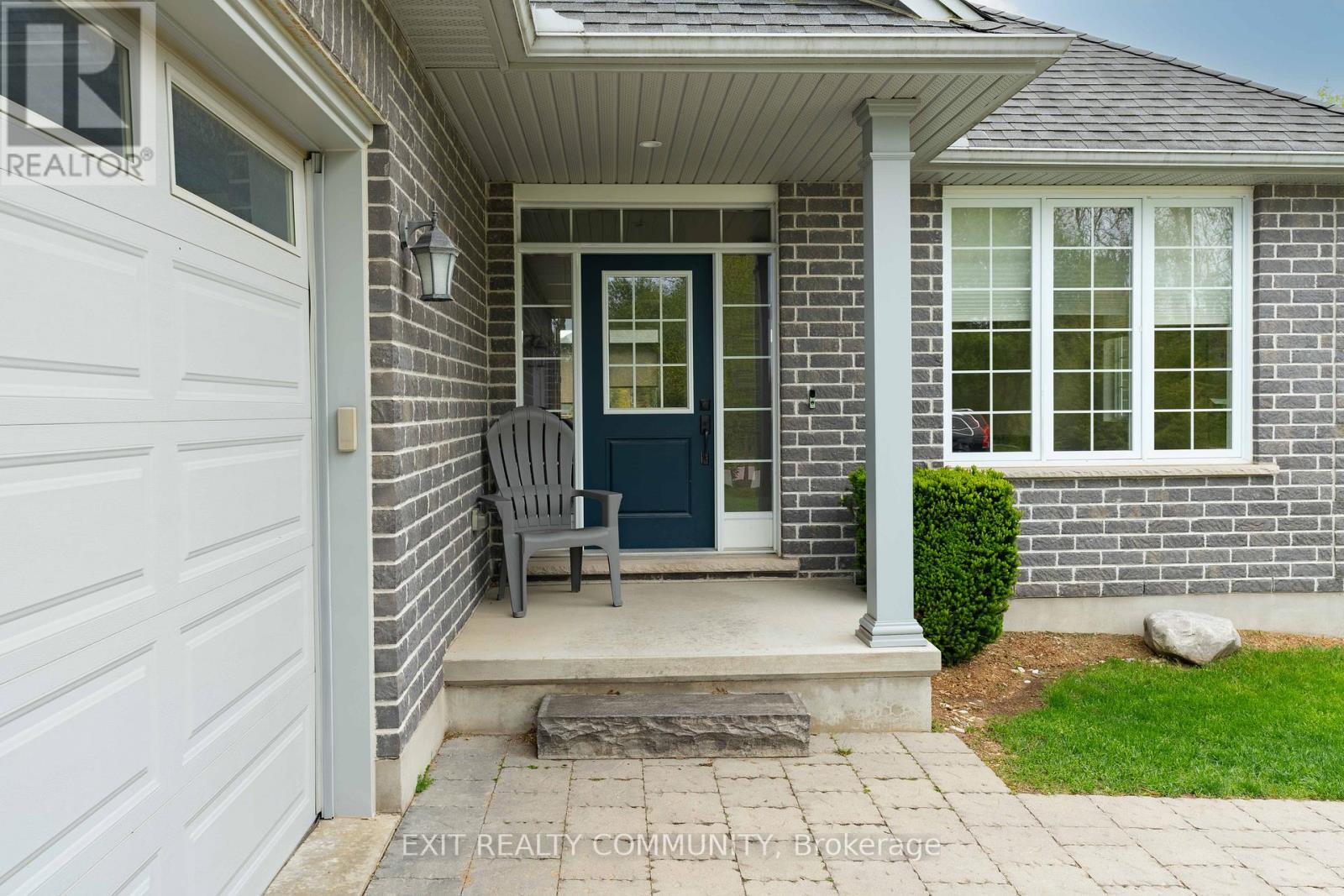 598 BENNETT CRESCENT
