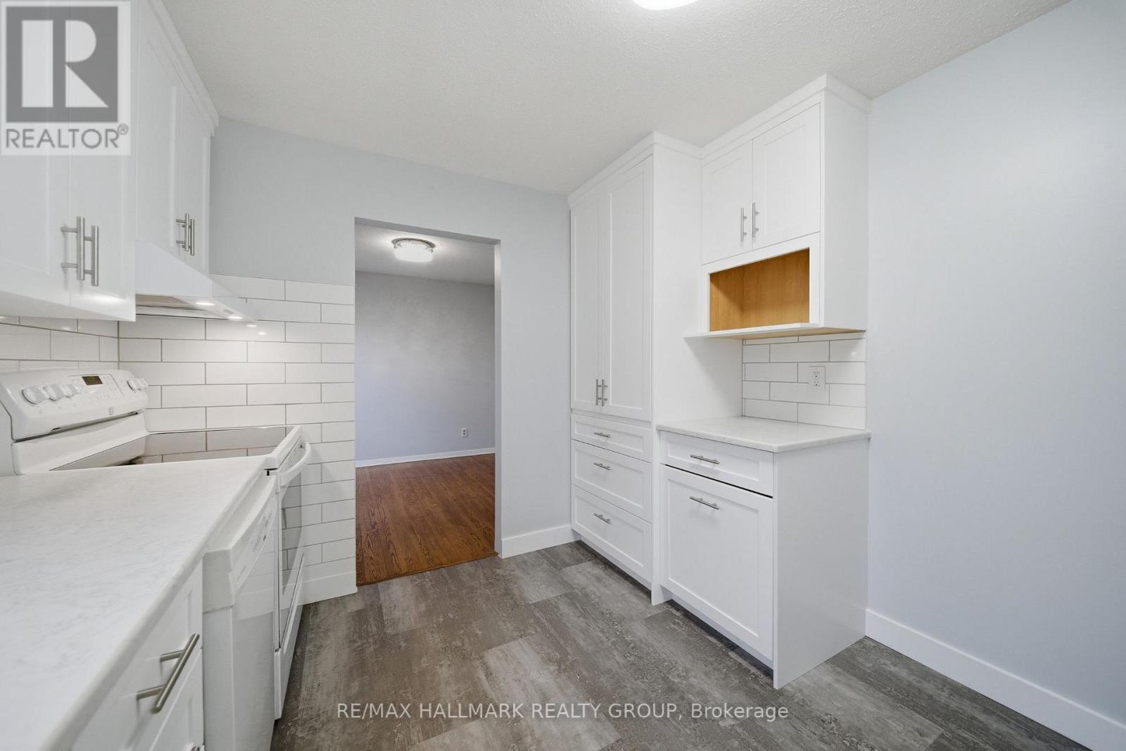69 WOODMOUNT CRESCENT