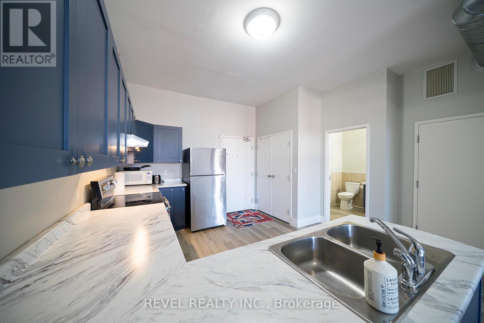 407 - 150 COLBORNE STREET