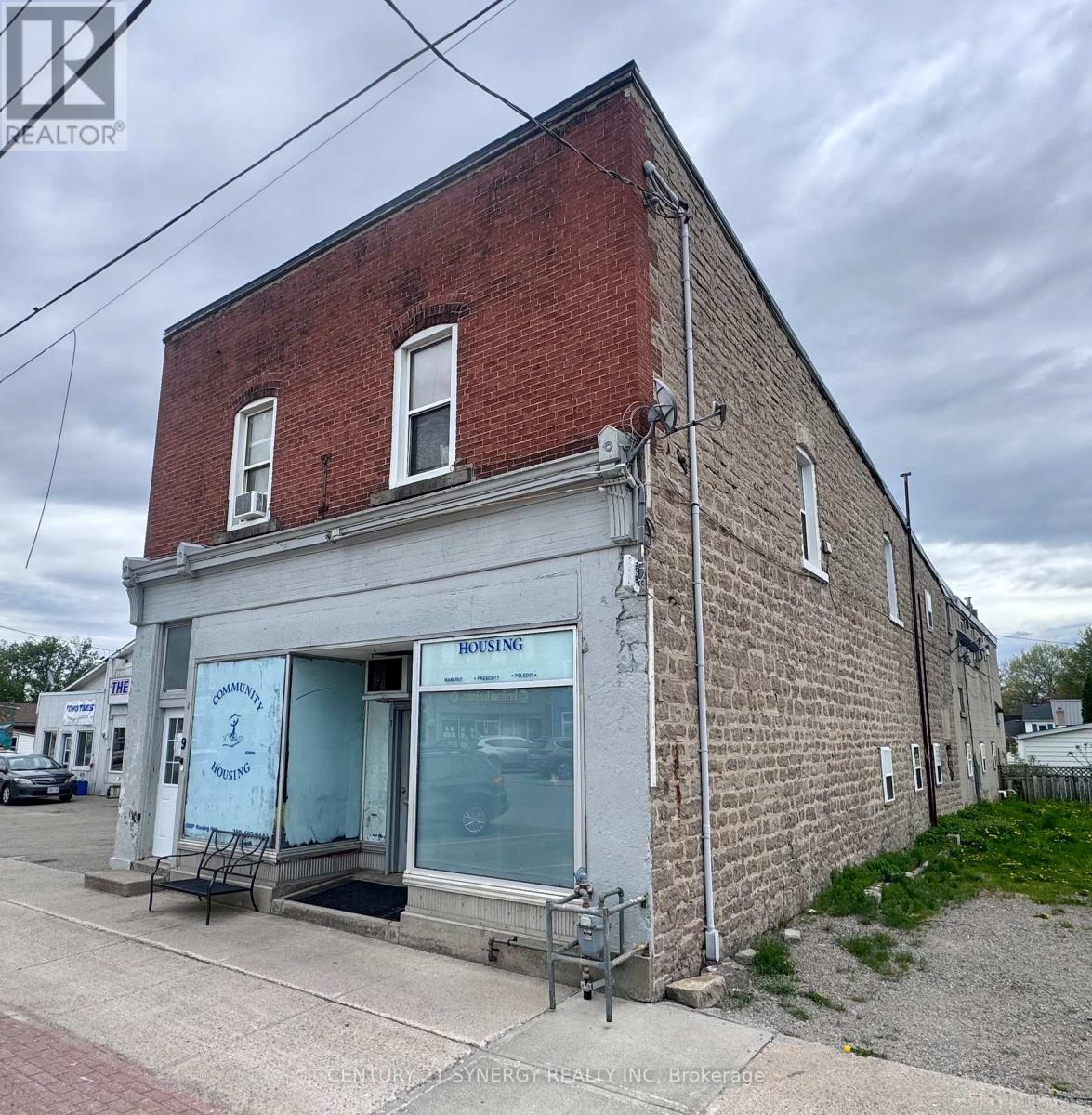 9 MAIN STREET E