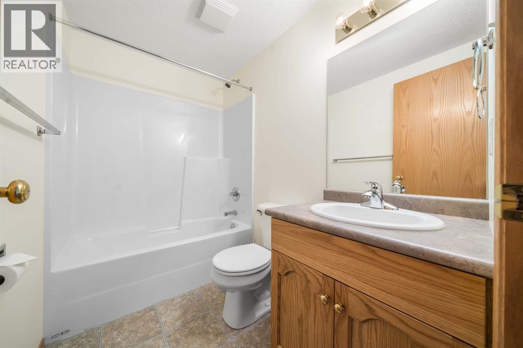 210, 194 Sunrise Circle SW