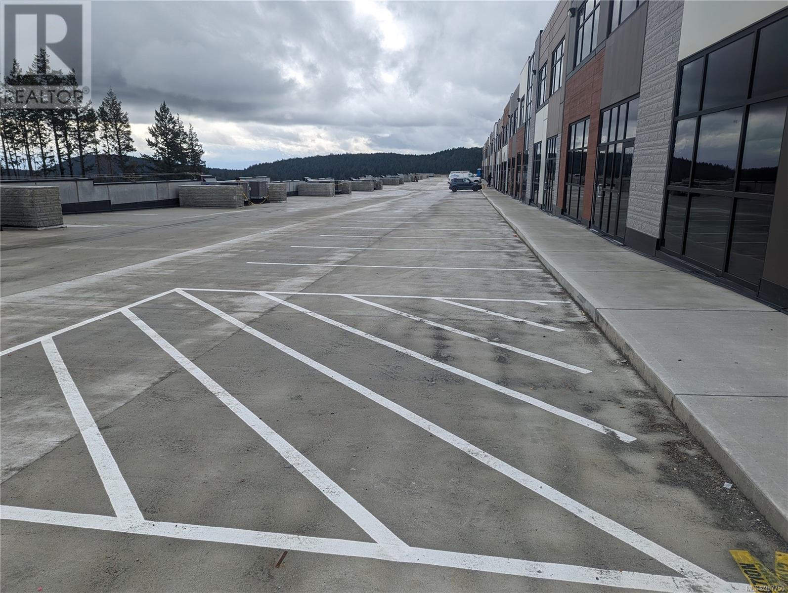 304 4342 WEST SHORE Pkwy