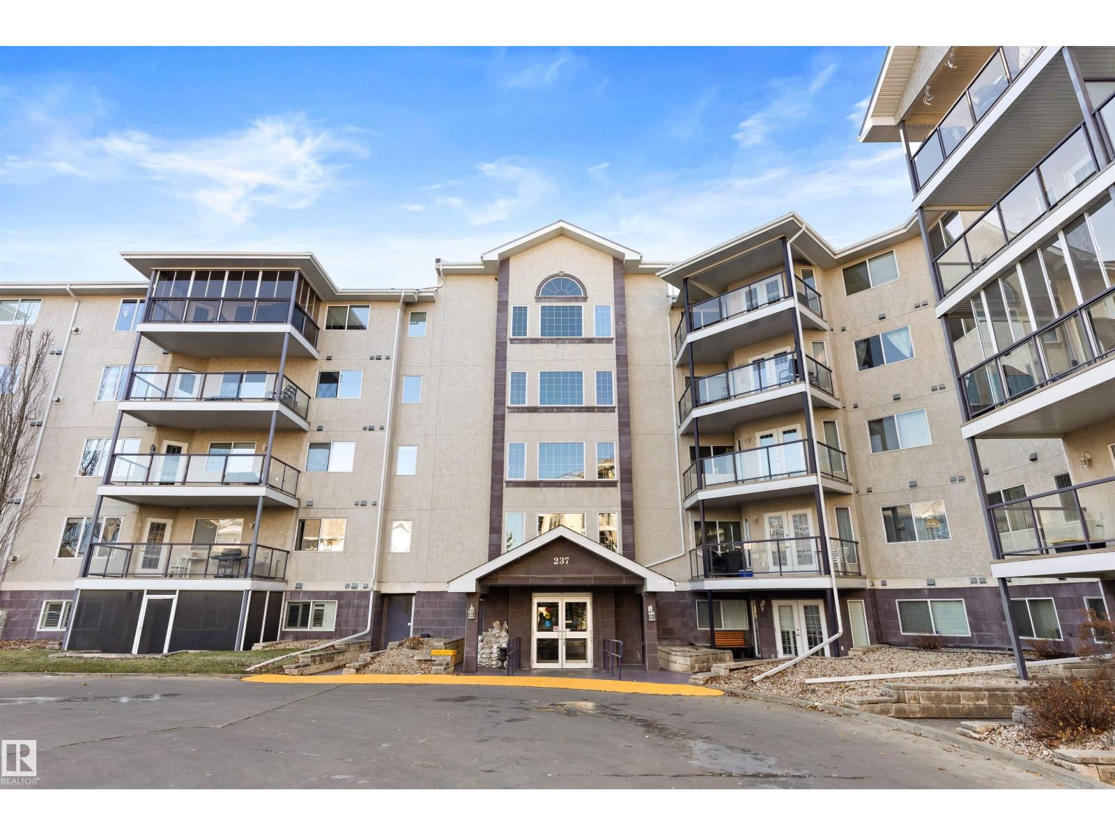 #112 237 YOUVILLE DR E NW