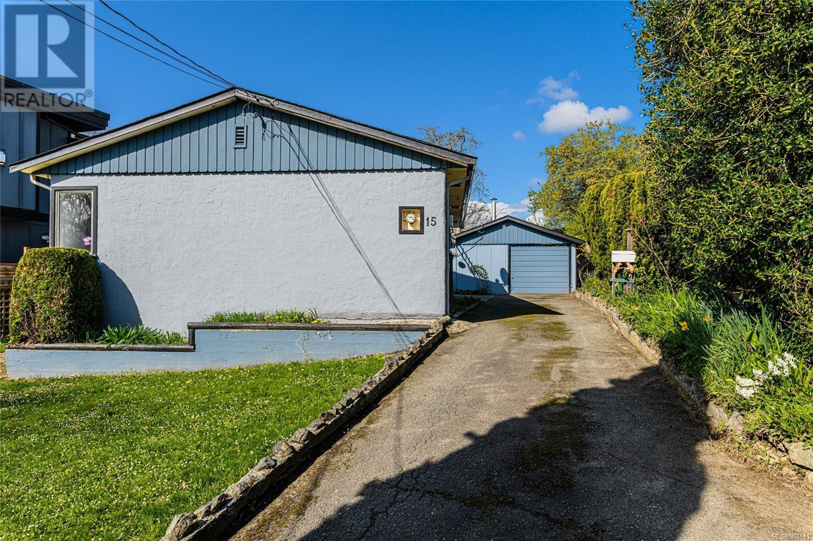 15 Eaton Ave