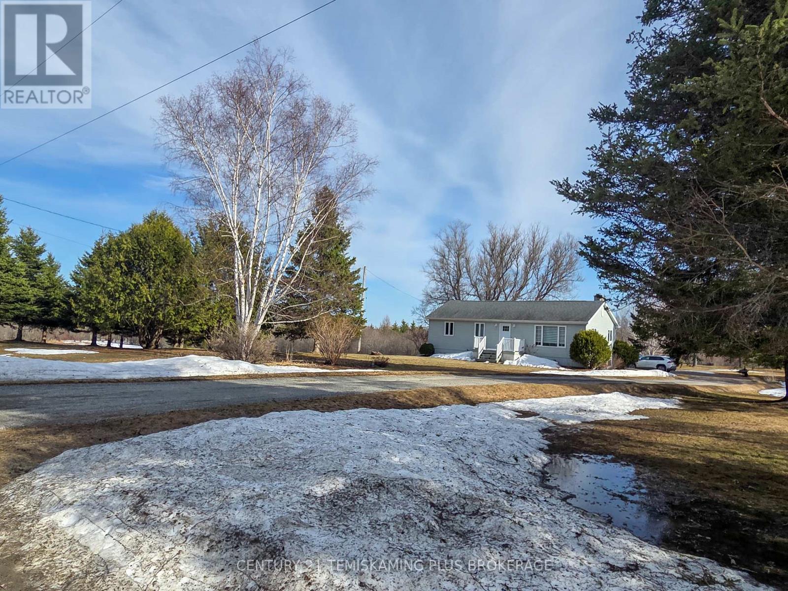 427324 CHAMBERLAIN 3 ROAD