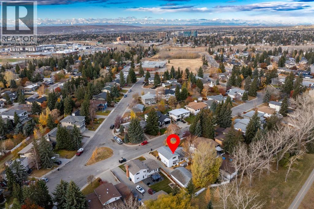 3375 Breton Close NW