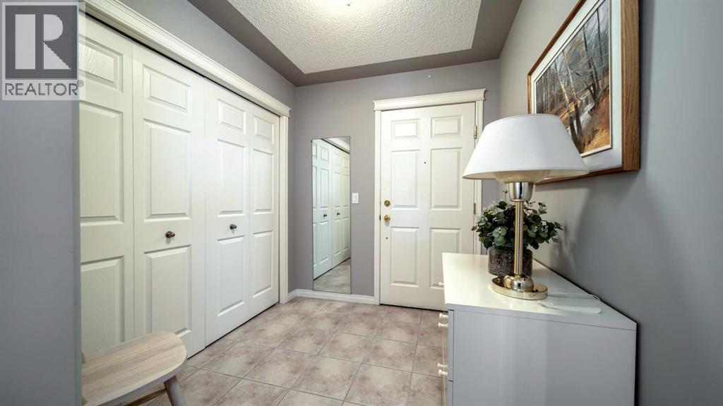 2206, 7451 Springbank Boulevard SW