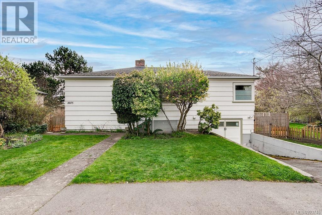 2075 Lorne Terr