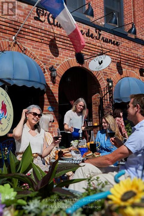 304 FRONT STREET Belleville (Belleville Ward) ON K8N2Z8