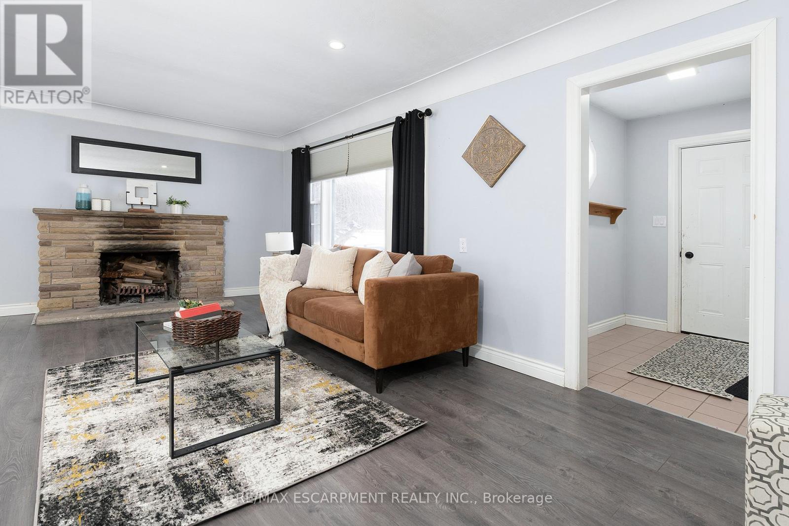 2448 WILSON STREET W