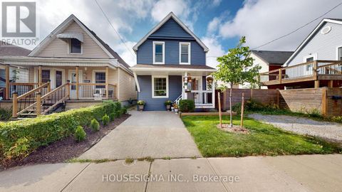 6 ALBANY AVENUE Hamilton (Crown Point) ON L8H2H2