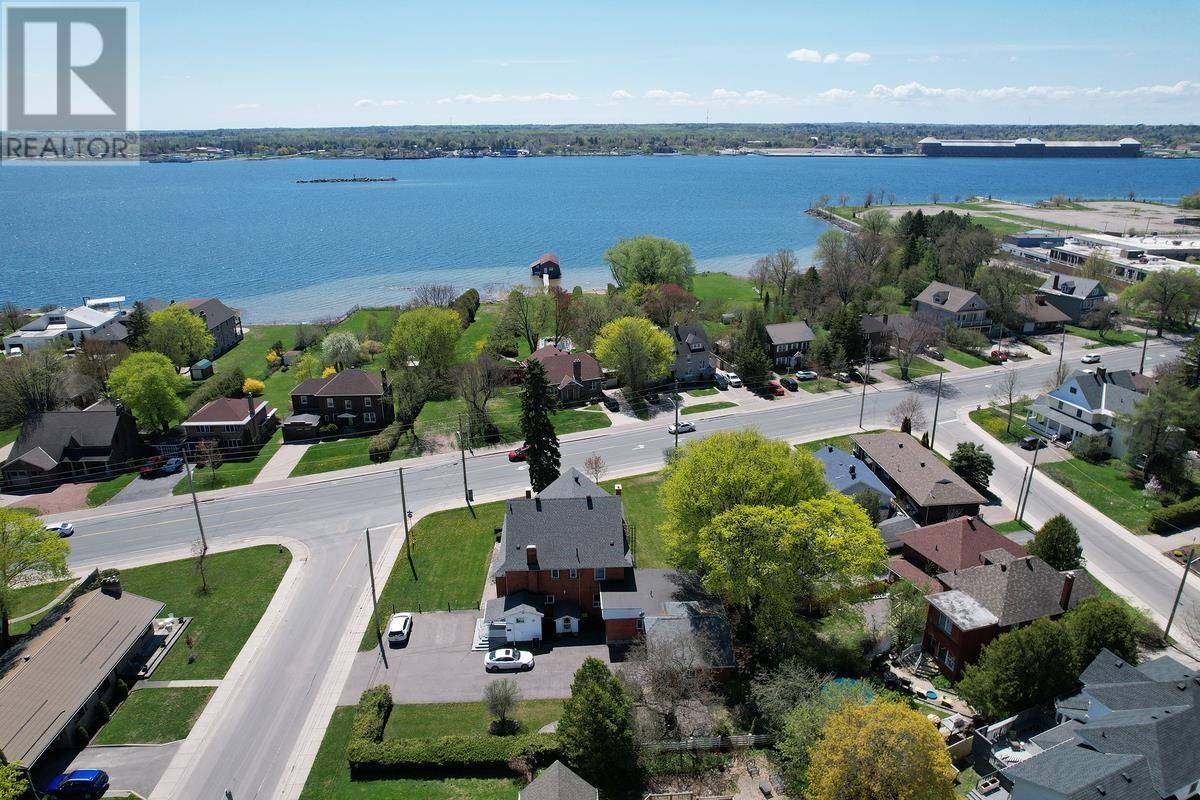 Homes for Sale Sault Ste. Marie 1048 Queen ST E