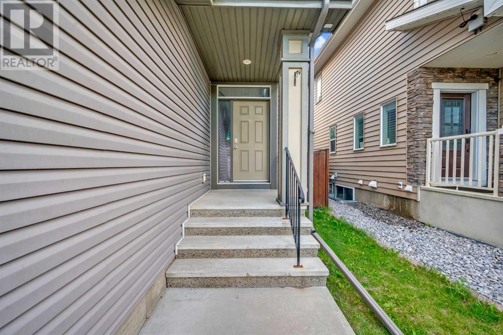 28 Copperpond Gardens SE