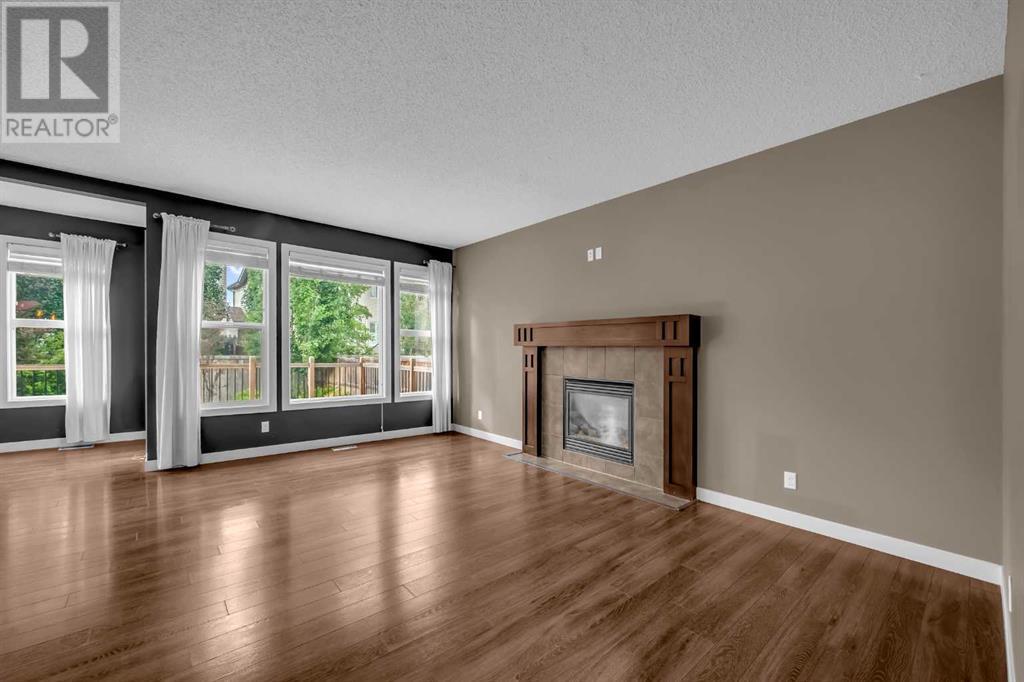 28 Copperpond Gardens SE