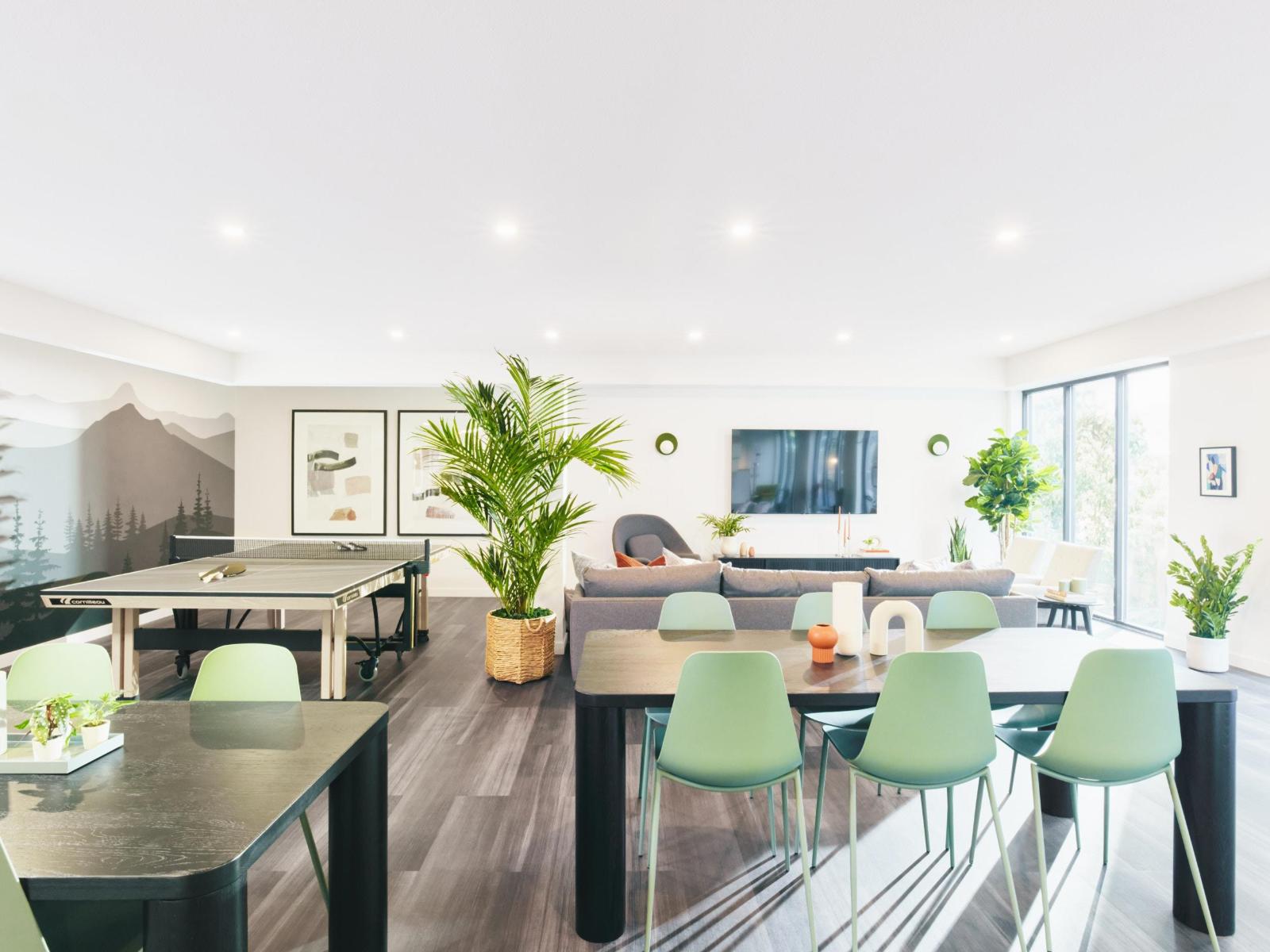 511 15730 FRASER HIGHWAY