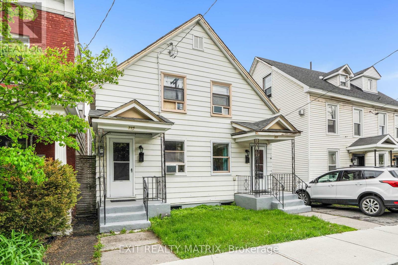 235-237 GUIGUES AVENUE - Photo 2