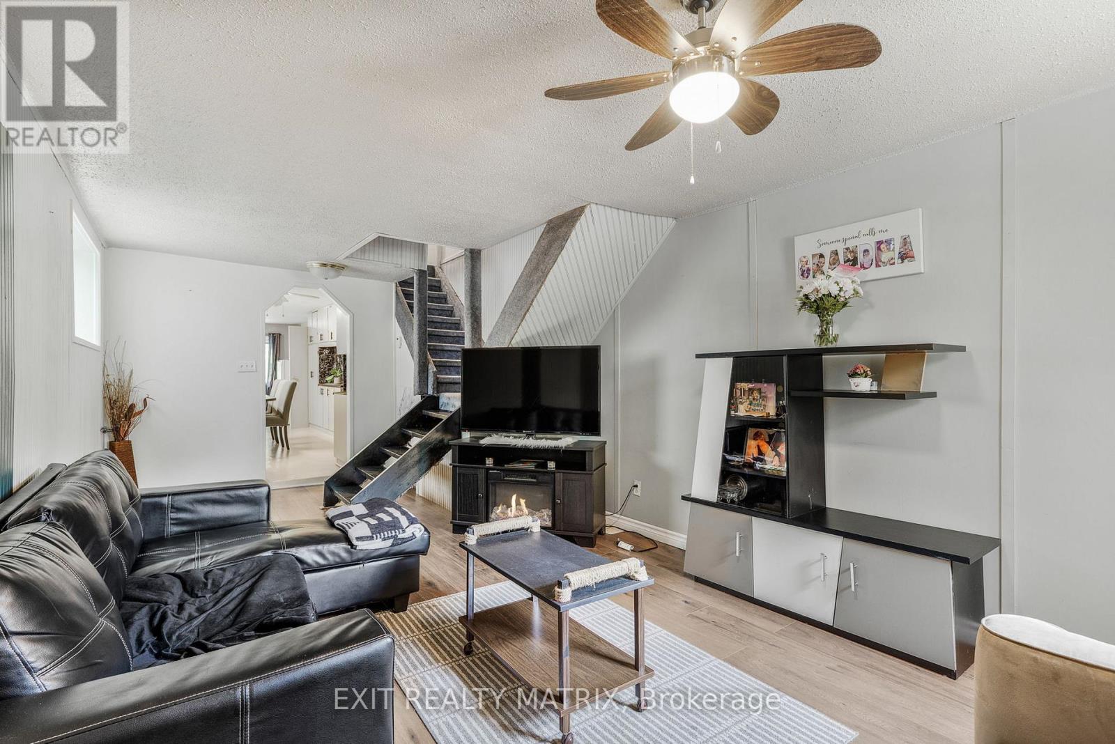 235-237 GUIGUES AVENUE - Photo 4