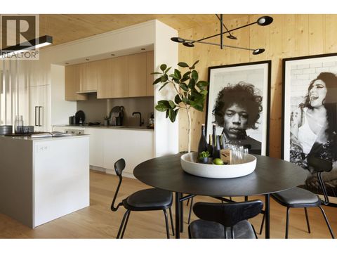 316 310 SALTER STREET New Westminster BC V3M0N7