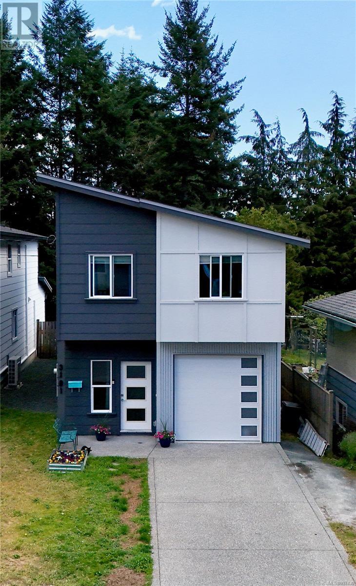 3181 Ayton Pl